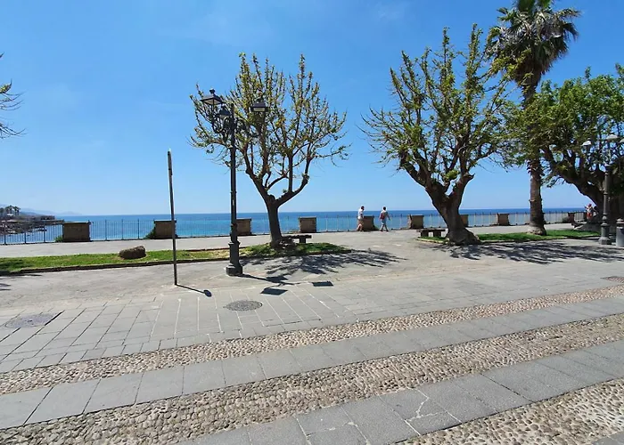 De Francesca アパート